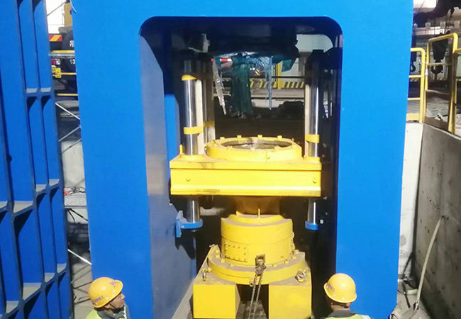 全自動粒子鋼熱壓塊設備使工業(yè)廢渣、礦業(yè)金屬廢渣資源再利用